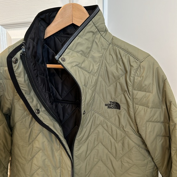Northface Jacket - Picture 2 of 13